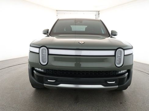 Used 2022 Rivian R1T Launch Edition image 2