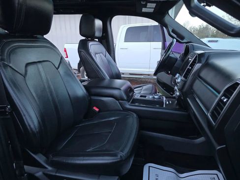 Used 2018 Ford Expedition Limited w/ Equipment Group 301A image 16