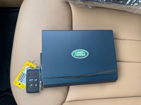 New 2026 Land Rover Range Rover SE AWD/4WD image 22