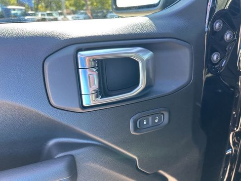 New 2026 Jeep Gladiator Sport AWD/4WD image 34