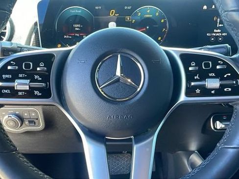 Used 2021 Mercedes-Benz GLB 250 image 22
