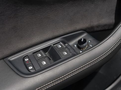 Used 2023 Audi SQ8 Prestige AWD/4WD image 43