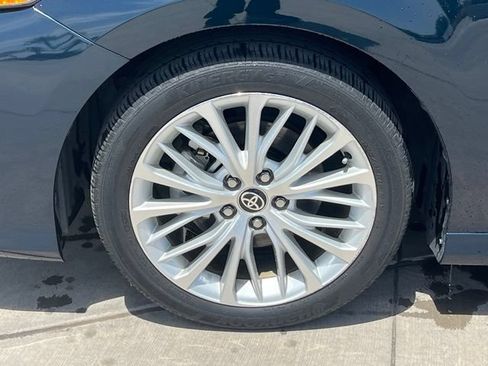 Used 2020 Toyota Camry XLE w/ Carpet Mat Package FWD image 6