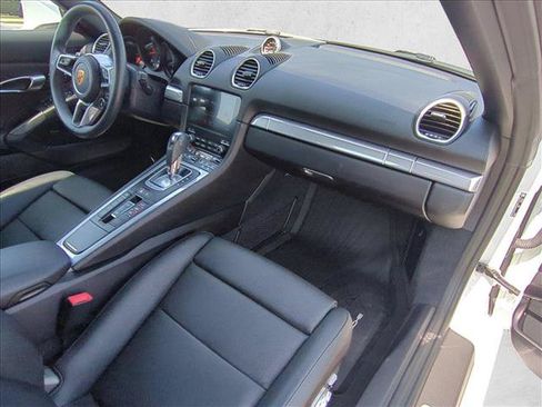 Used 2025 Porsche 718 Boxster RWD image 20