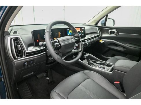 New 2026 Kia Sorento S image 16
