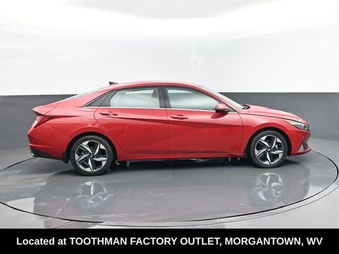 Used 2023 Hyundai Elantra Limited FWD image 4