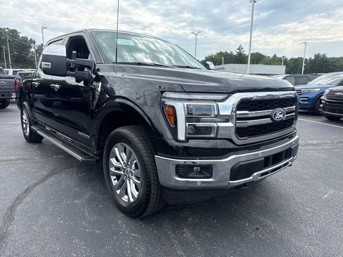 Used 2025 Ford F150 Lariat w/ Equipment Group 502A High AWD/4WD image 4