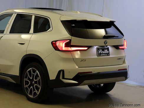 New 2026 BMW X1 xDrive28i w/ Technology Package AWD/4WD image 8
