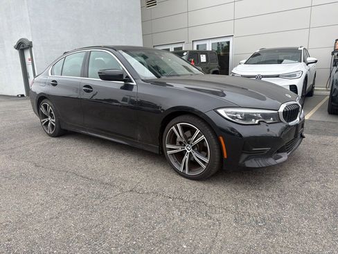 Used 2022 BMW 330i Sedan w/ Premium Package 2 RWD image 5