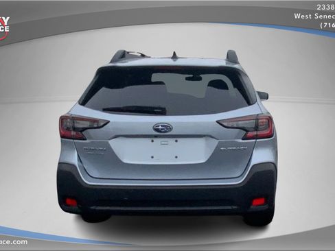 Used 2023 Subaru Outback Premium image 6