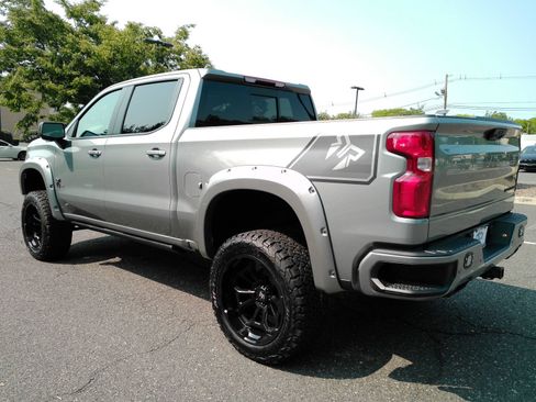 Used 2025 Chevrolet Silverado 1500 RST AWD/4WD image 5