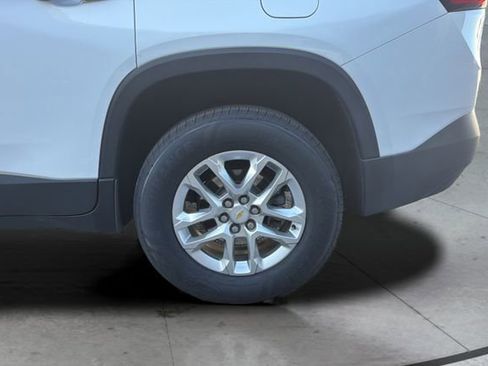 Certified 2022 Chevrolet Traverse LS image 27