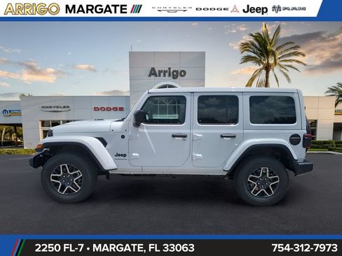 New 2026 Jeep Wrangler Unlimited Sahara AWD/4WD image 8