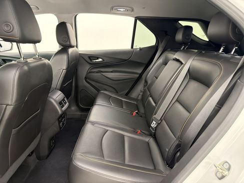 Used 2018 Chevrolet Equinox Premier FWD image 24
