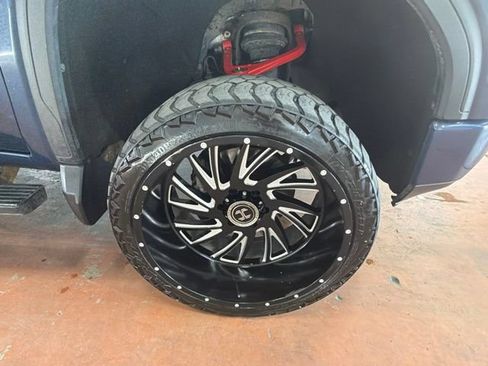 Used 2019 GMC Sierra 1500 AT4 w/ AT4 Preferred Package AWD/4WD image 10