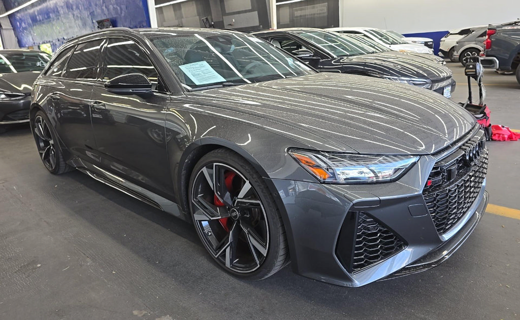 Used 2022 Audi RS 6 w/ Executive Package AWD/4WD image 1