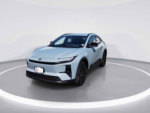 Certified 2026 Toyota C-HR AWD/4WD image 3