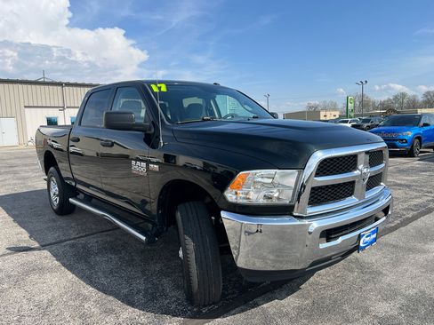 Used 2017 RAM 2500 Tradesman w/ Chrome Appearance Group image 4