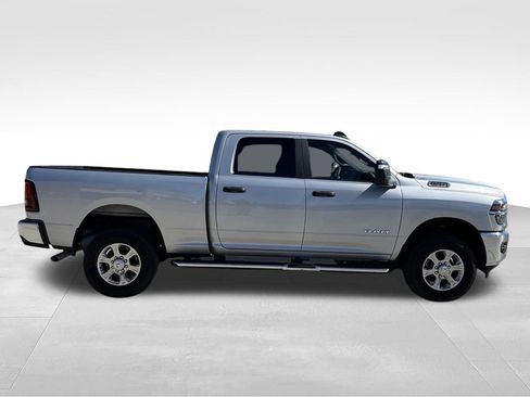 Used 2026 RAM 2500 Big Horn AWD/4WD image 6