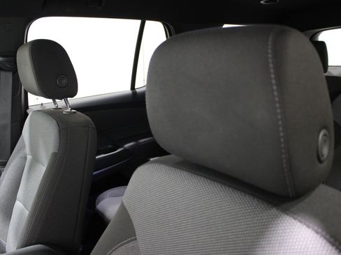 Used 2022 Chevrolet Traverse LT w/ LPO, Cargo Package image 4