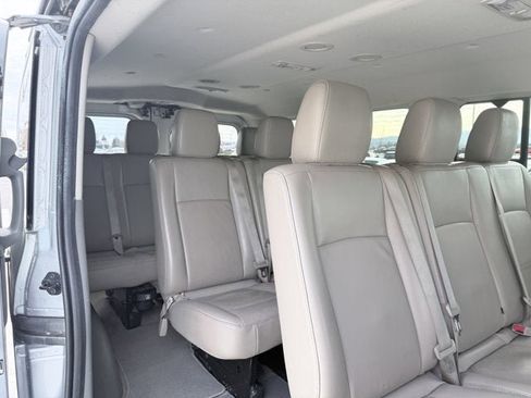 Used 2017 Nissan NV 3500 SL image 23