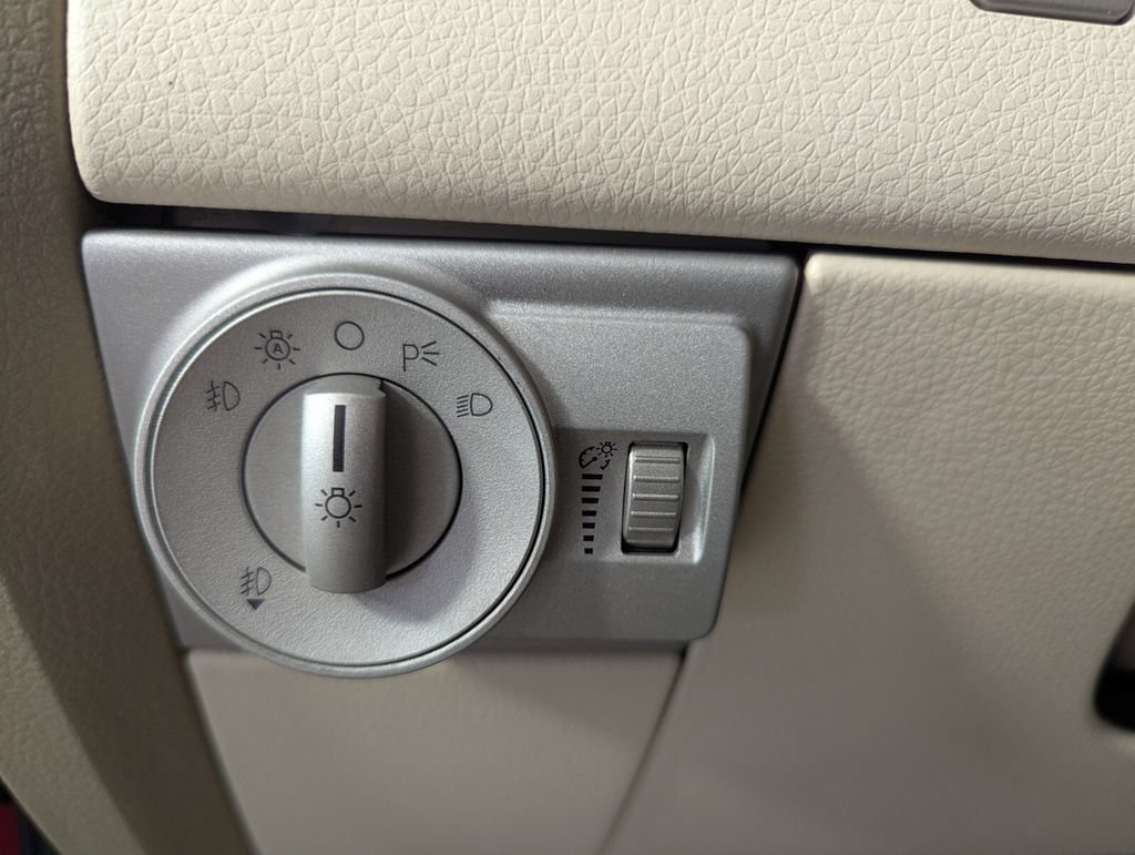 Used 2007 Lincoln MKX 2WD image 12