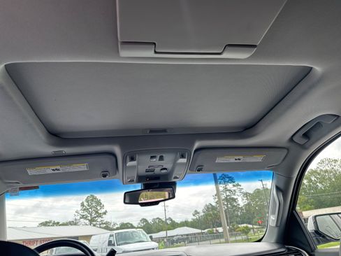 Used 2019 GMC Yukon Denali w/ Denali Ultimate Package AWD/4WD image 19