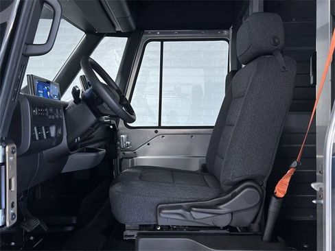 Used 2024 Chevrolet Brightdrop 600 w/ Commercial Equipment Package image 19