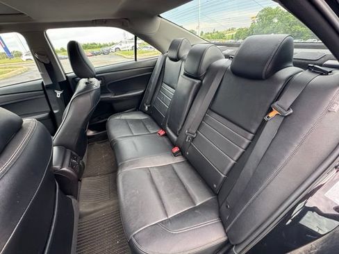 Used 2017 Toyota Camry XLE w/ Moonroof Package FWD image 10