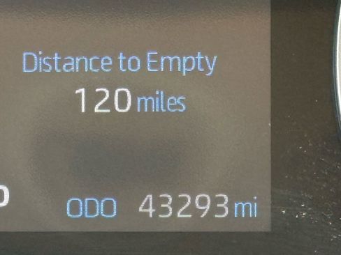 Used 2021 Toyota RAV4 XLE Premium image 12