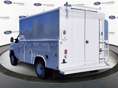 New 2026 Ford E-350 and Econoline 350 Super Duty w/ Power Equipment Group image 3