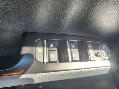 Used 2023 Kia Soul GT-Line FWD image 28