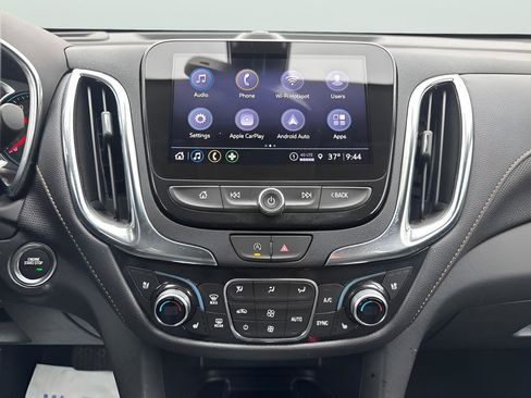 Used 2023 Chevrolet Equinox Premier image 26