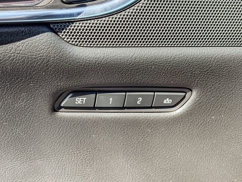 Used 2017 Cadillac XT5 Luxury w/ Driver Awareness Package image 43