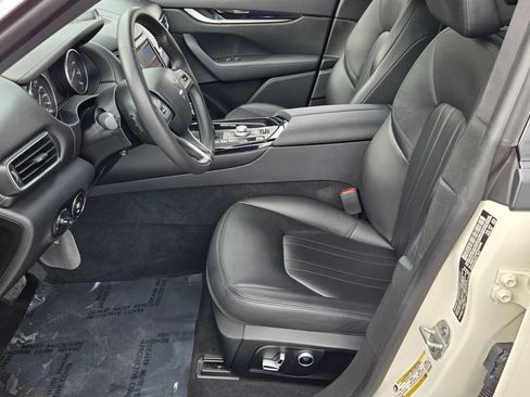 Used 2023 Maserati Levante GT image 10