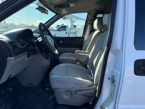 Used 2008 Chevrolet Uplander image 14
