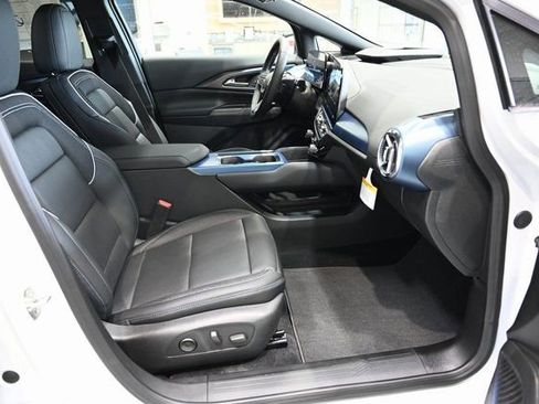 New 2026 Chevrolet Equinox EV LT w/ Convenience Package II image 10