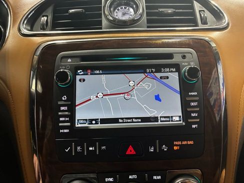 Used 2017 Buick Enclave Premium w/ Enclave Tuscan Edition FWD image 31