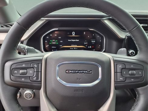 Used 2026 GMC Sierra 1500 Denali w/ Denali Reserve Package AWD/4WD image 23