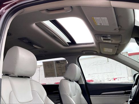Used 2022 Kia Telluride S FWD image 21