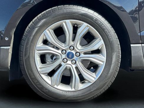 Used 2019 Ford Edge Titanium w/ Equipment Group 301A image 31