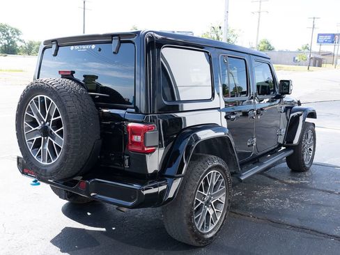 Used 2024 Jeep Wrangler High Altitude AWD/4WD image 10