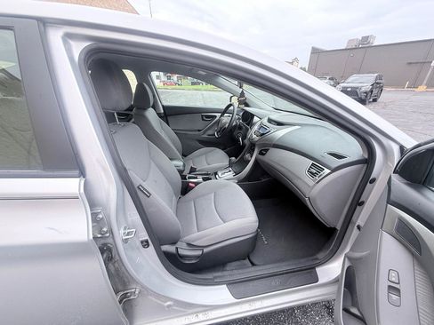 Used 2013 Hyundai Elantra GLS w/ Preferred Pkg FWD image 11