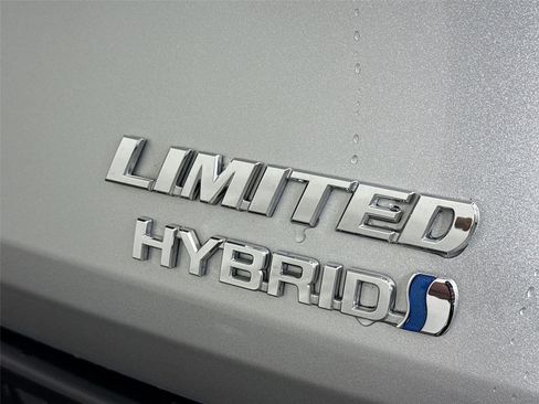 Certified 2023 Toyota Sienna Limited image 11