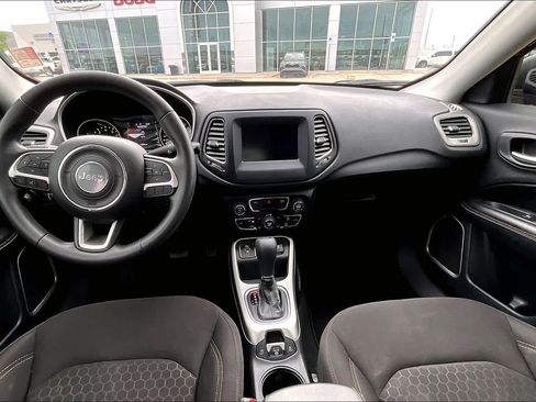 Used 2021 Jeep Compass Sport image 16