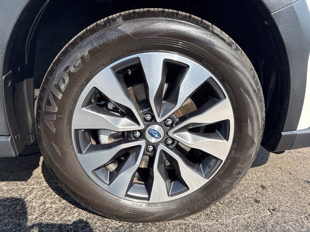 Used 2025 Subaru Outback Touring XT AWD/4WD image 32