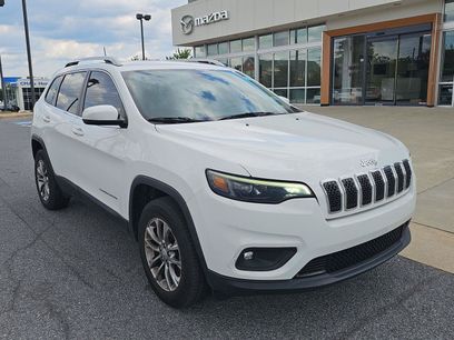 Used 2019 Jeep Cherokee Latitude Plus w/ Comfort/Convenience Group