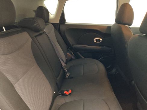 Used 2019 Kia Soul + FWD image 19