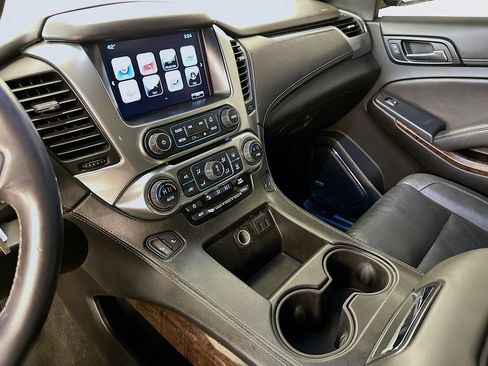 Used 2018 Chevrolet Tahoe LT image 25