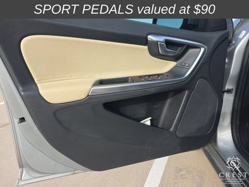 Used 2018 Volvo S60 T5 Dynamic w/ Vision Package FWD image 8